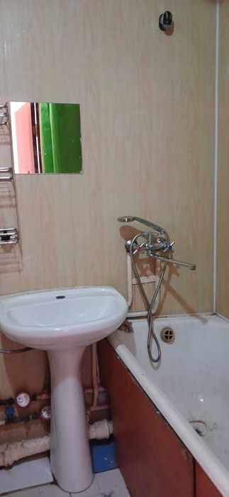 продам 1 комн кв ломоносова 13а