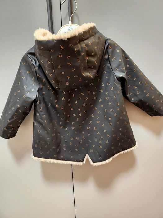 Куртка (дождевик) ZARA 86 размер