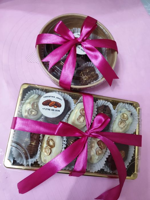 Финики в шоколаде