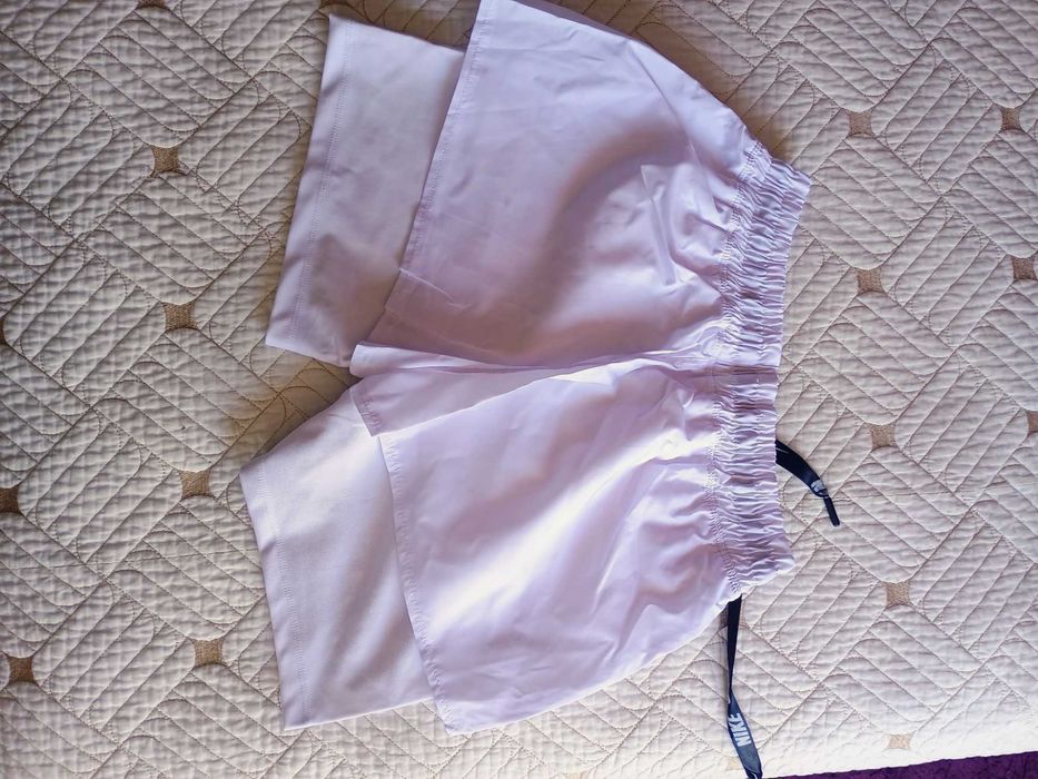 Дамски къси гащи Nike