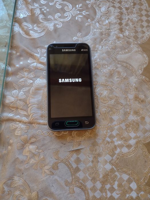 Vând telefon mobil Samsung Galaxy j1 mini