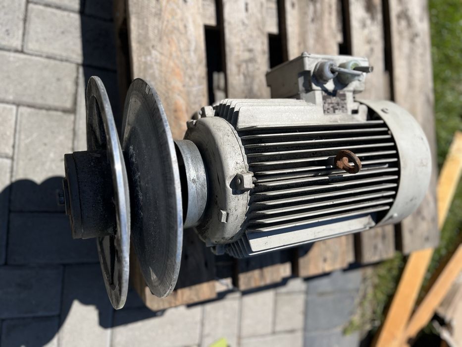 Motor electric de 5,5 kw /1440 rot