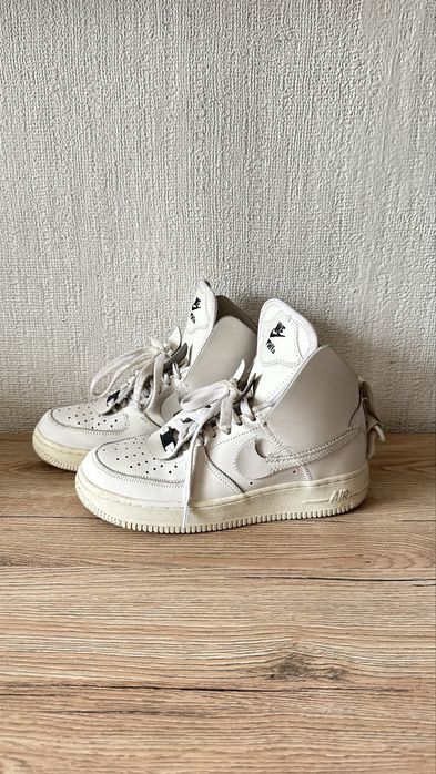 Продам обувь для девочки