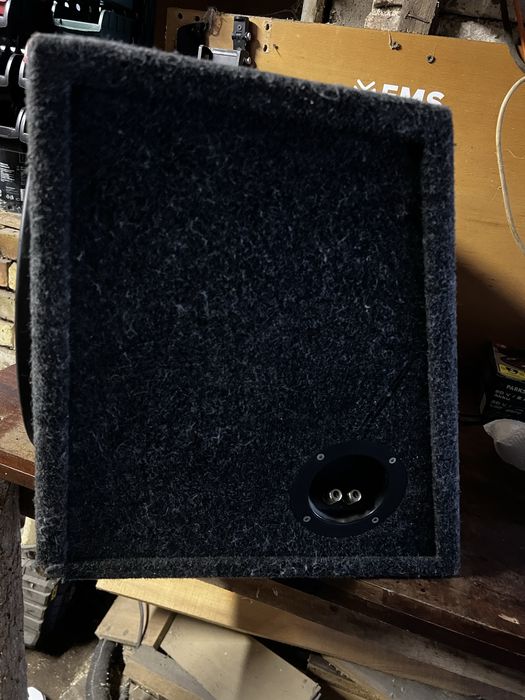 Усилвател и бас туба пайнер