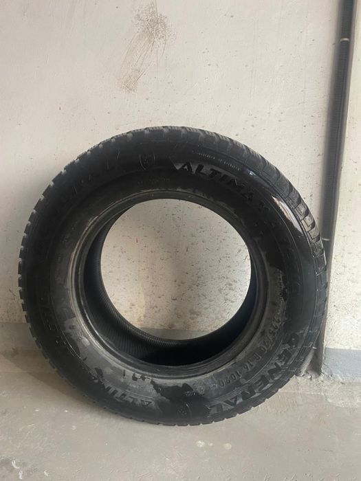 Зимние шины 225/70R16