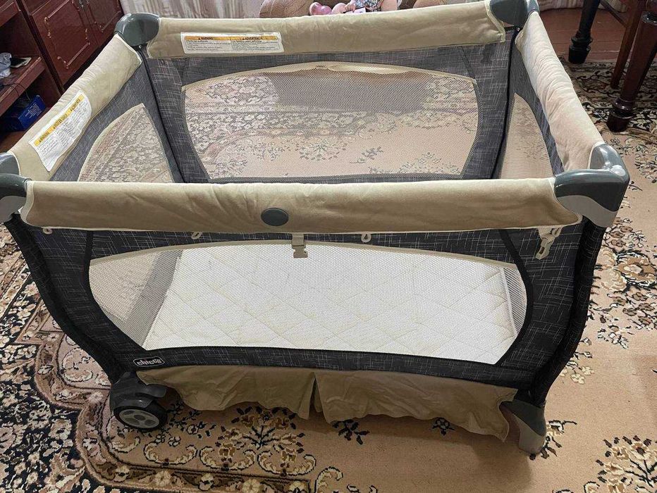 Кроватка-манеж Chicco Lullaby LX