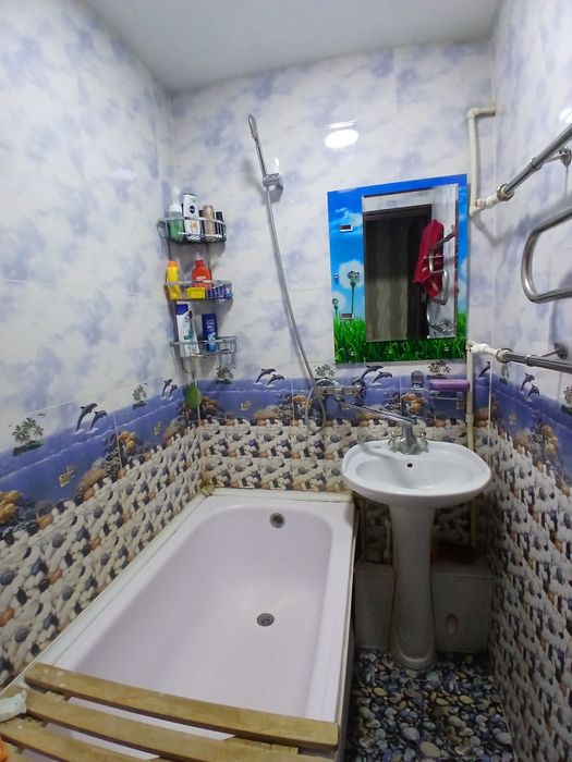 Продаётся 3 комнатная квартира в отличном состоянии, есть все удобства