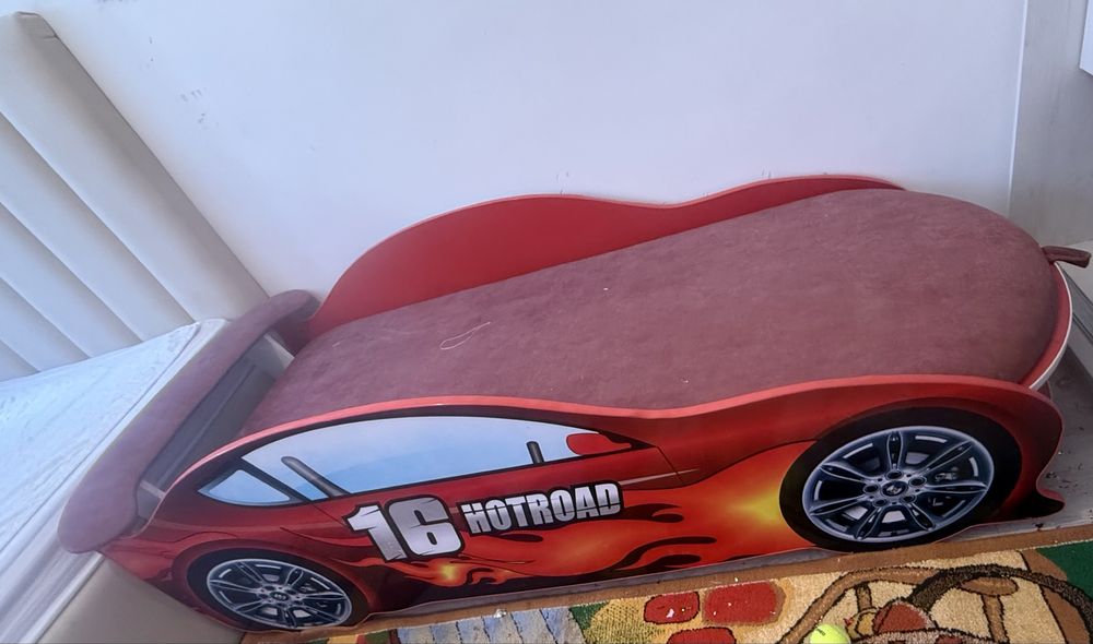 Машина кроват!!!