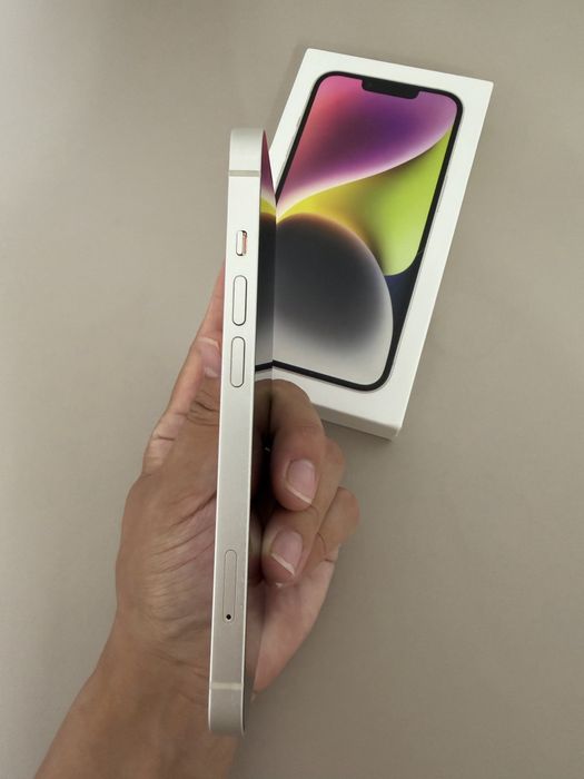 Продам Iphone 14