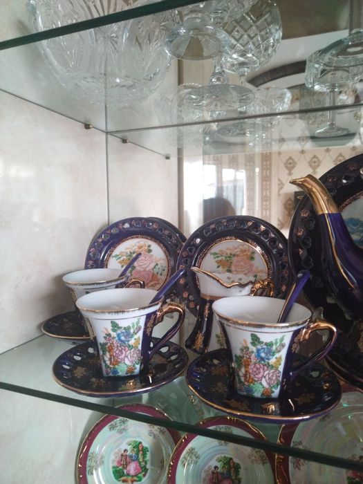 Чинни сервиз сотилади.