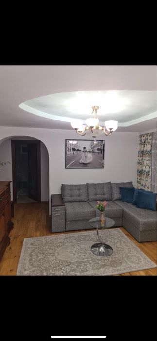 Inchiriez apartament 3 camere