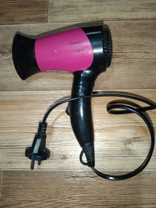 Продам фен дешево