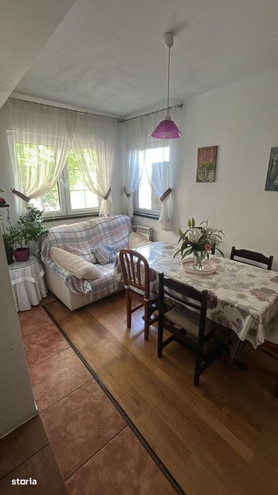 Se vinde casă cu priveliște spectaculoasă spre Orașul Suceava