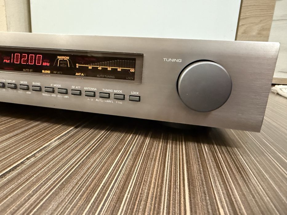 Yamaha TX-930 FM Тунер