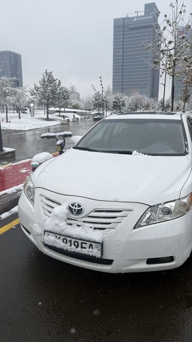 Camry Toyota oq rang