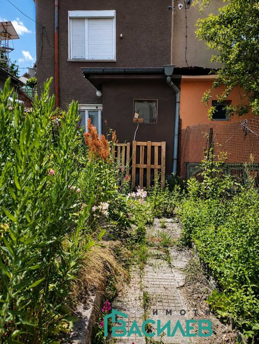 Продава КЪЩА град Перник, Ралица