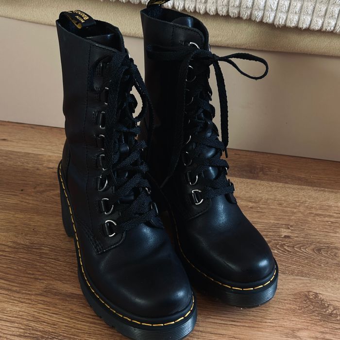 Dr. Martens боти