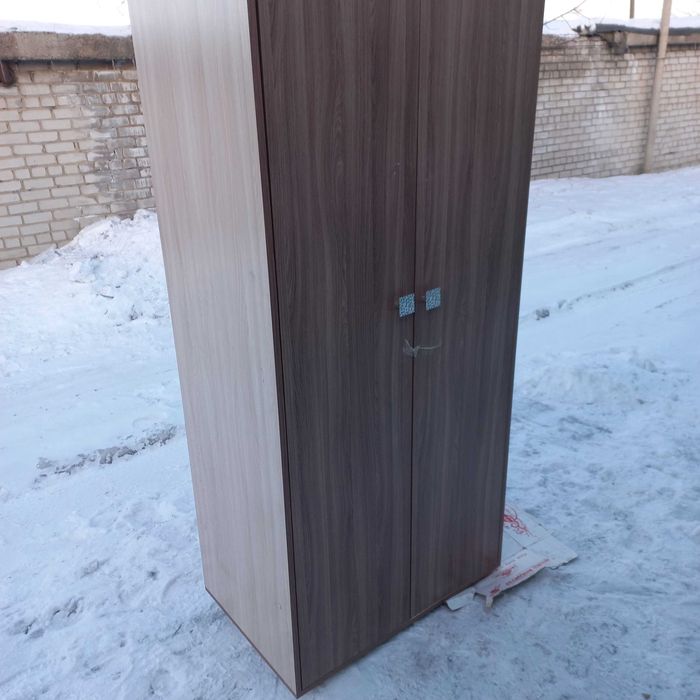 Шкаф  для  одежды.