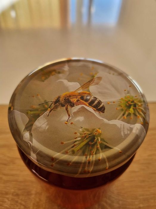 Продажба на пчелен мед