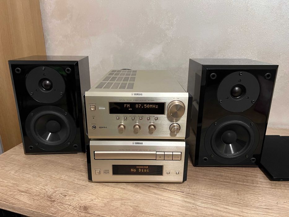 Yamaha reciver RX-E400. CD player CDX-E400