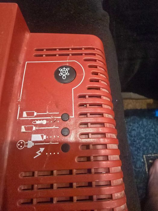 Зарядно за HILTI