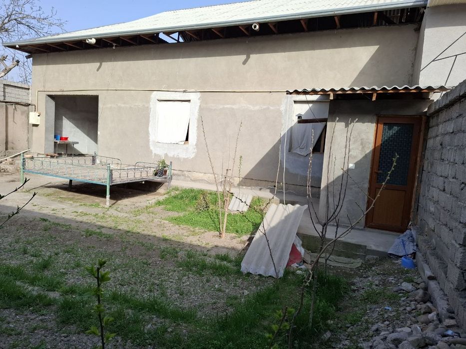 Srochna uchastka sotiladi