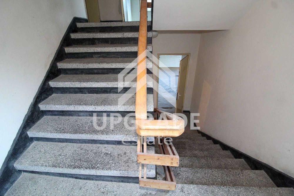 Продава се Къща в с. Елховец, Област Смолян - 450 кв.м за 378 €/кв.м - Снимка #10