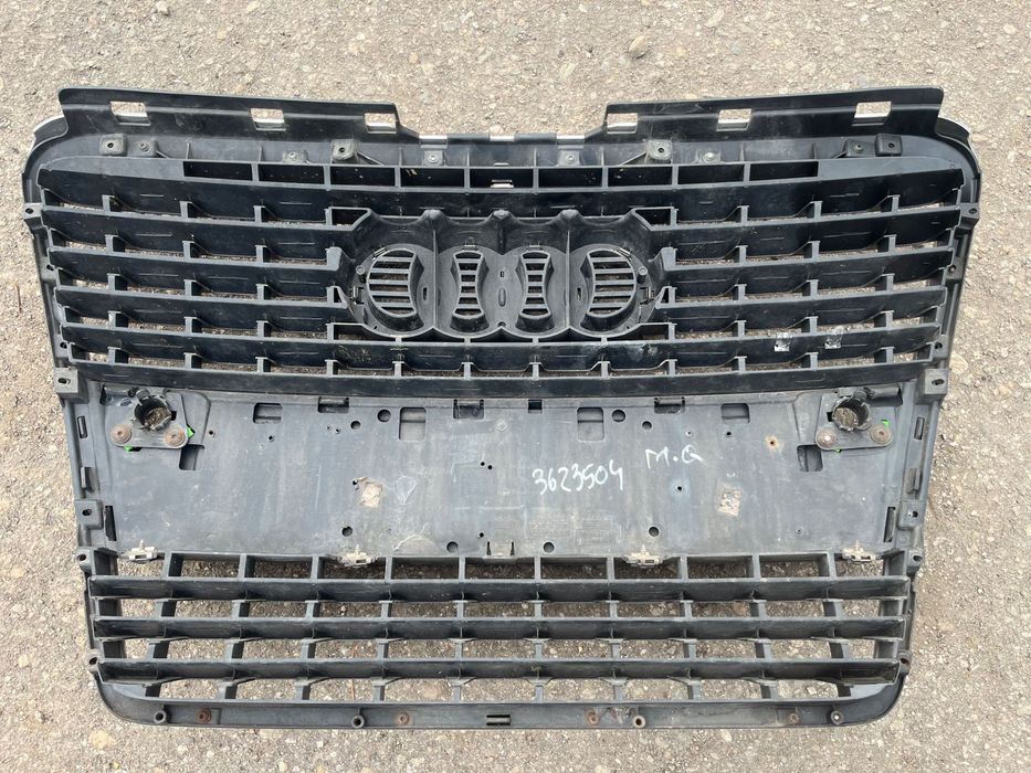 Audi A8 D3 Решетка Предна Броня