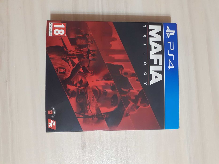Продавам ps4 slim 500gb