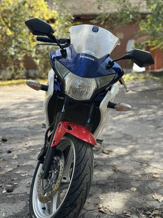 Honda CBR250r 2011