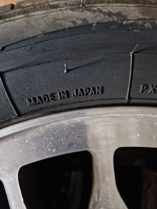 Продам новые шины Toyo с дисками r15