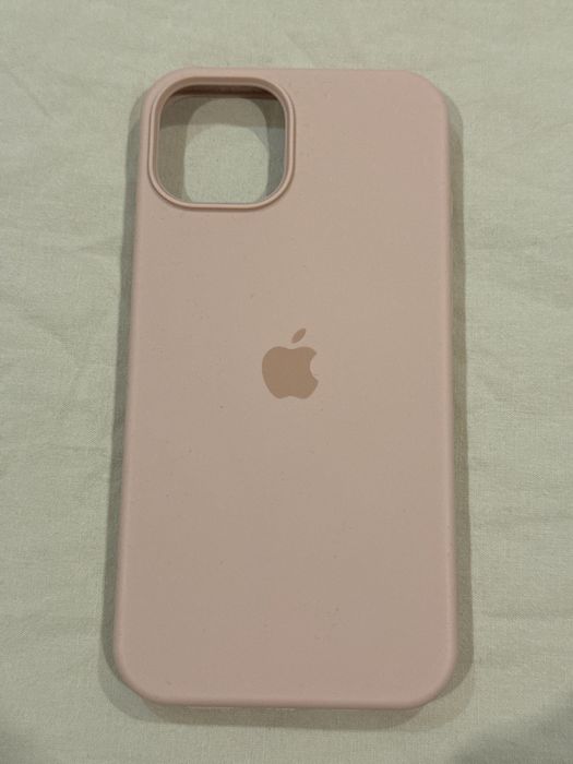 Калъфи за iPhone 14
