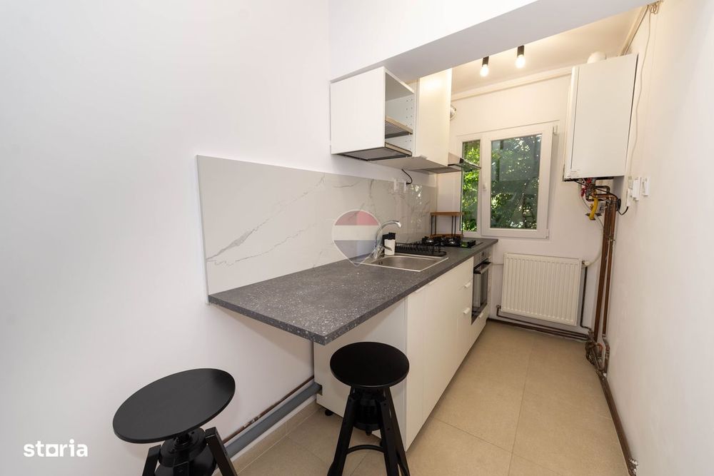 Garsoniera de inchiriat, Lujerului, parcul Liniei, loc parcare