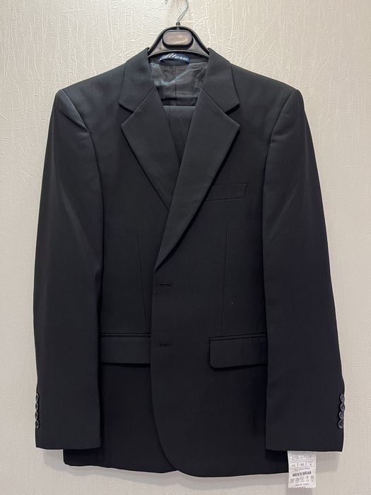 Костьюм мужской новый