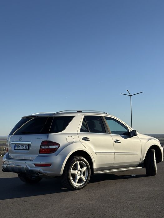 Mercedes ML 550 AMG Face 2009