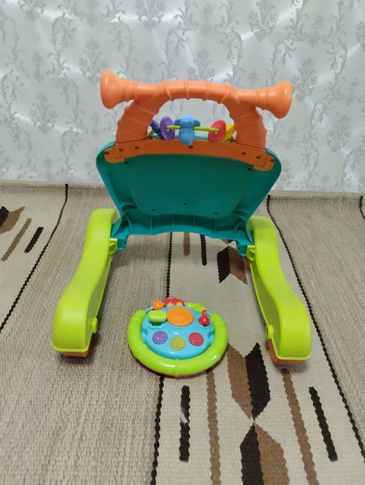 Ходунки и игрушка