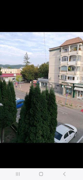 Chirie apartament central 3 camere  Curtea de Argeș