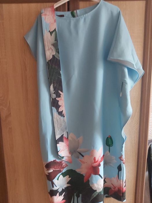 Продам платье асимметричное шикарное