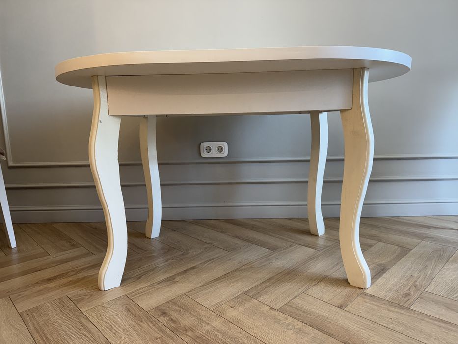 Продам стол в хорошем состоянии