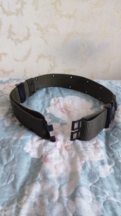 Зелёный военный ремень