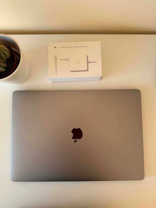 Лаптоп MacBook Pro 16” (2019)
