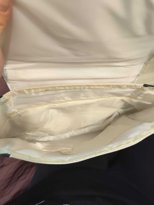 Стилна дамска чанта