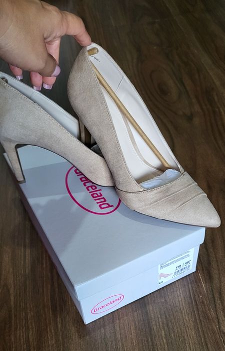 Pantofi noi dama 39