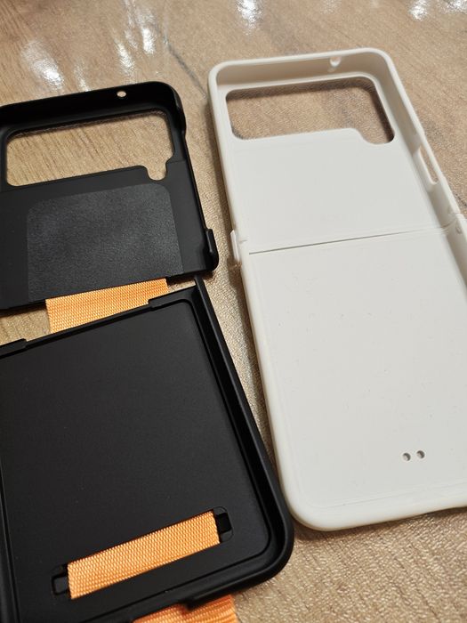 Чехол Samsung flip 4 новые