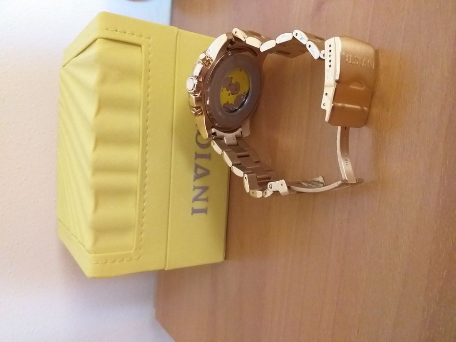 Ceas Invicta barbatesc