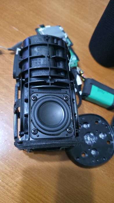 Jbl link 10 (на части)