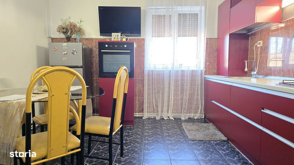 Vand apartament 2 camere dec.  Deva,  Balcescu, intersectie cu 22 Dec