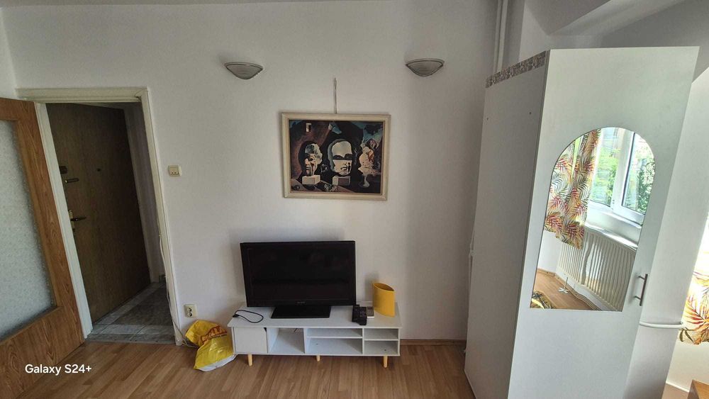 iNCHIRIEZ O Garsoniera ca ACASĂ!