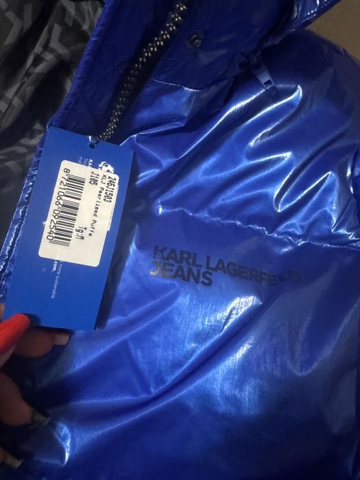 Vând geaca dama Karl