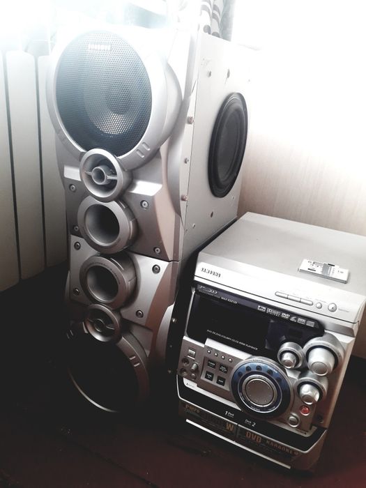 Продам, музыкальный центр.